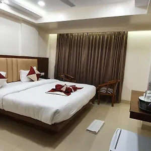 Hotel Mk Grand
